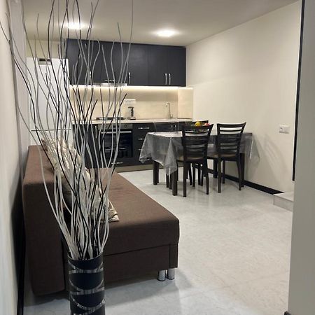 Cosy flat Lägenhet Jerevan Exteriör bild